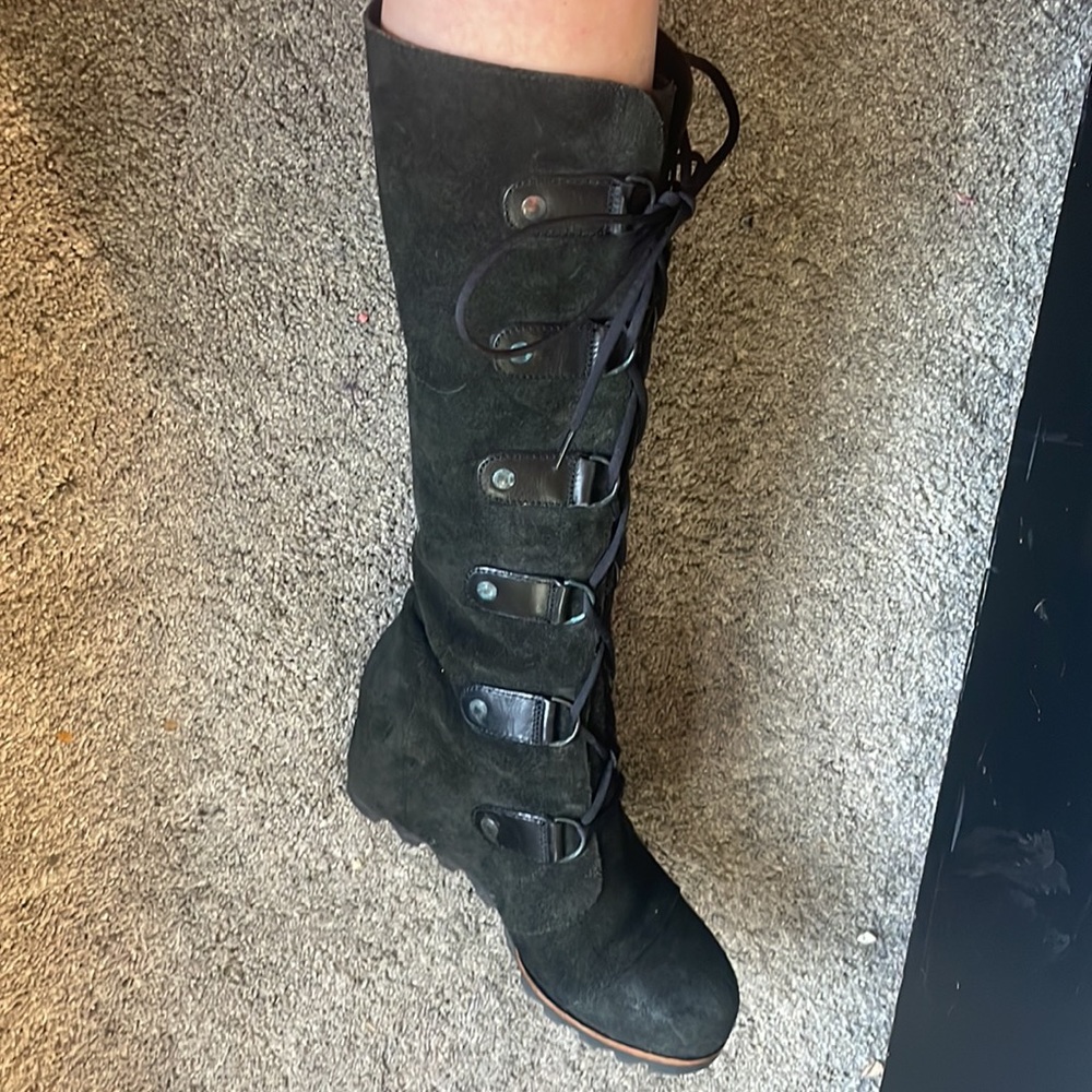 Sorel Joan of arctic size 9 Wedge boot